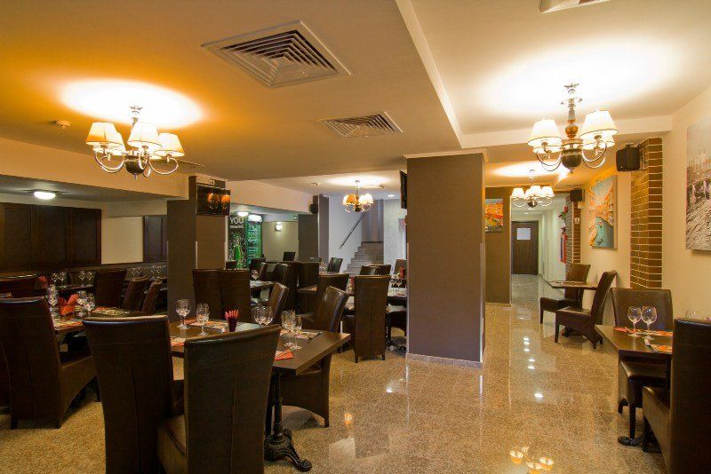 West Plaza Hotel بوخارست المظهر الخارجي الصورة
